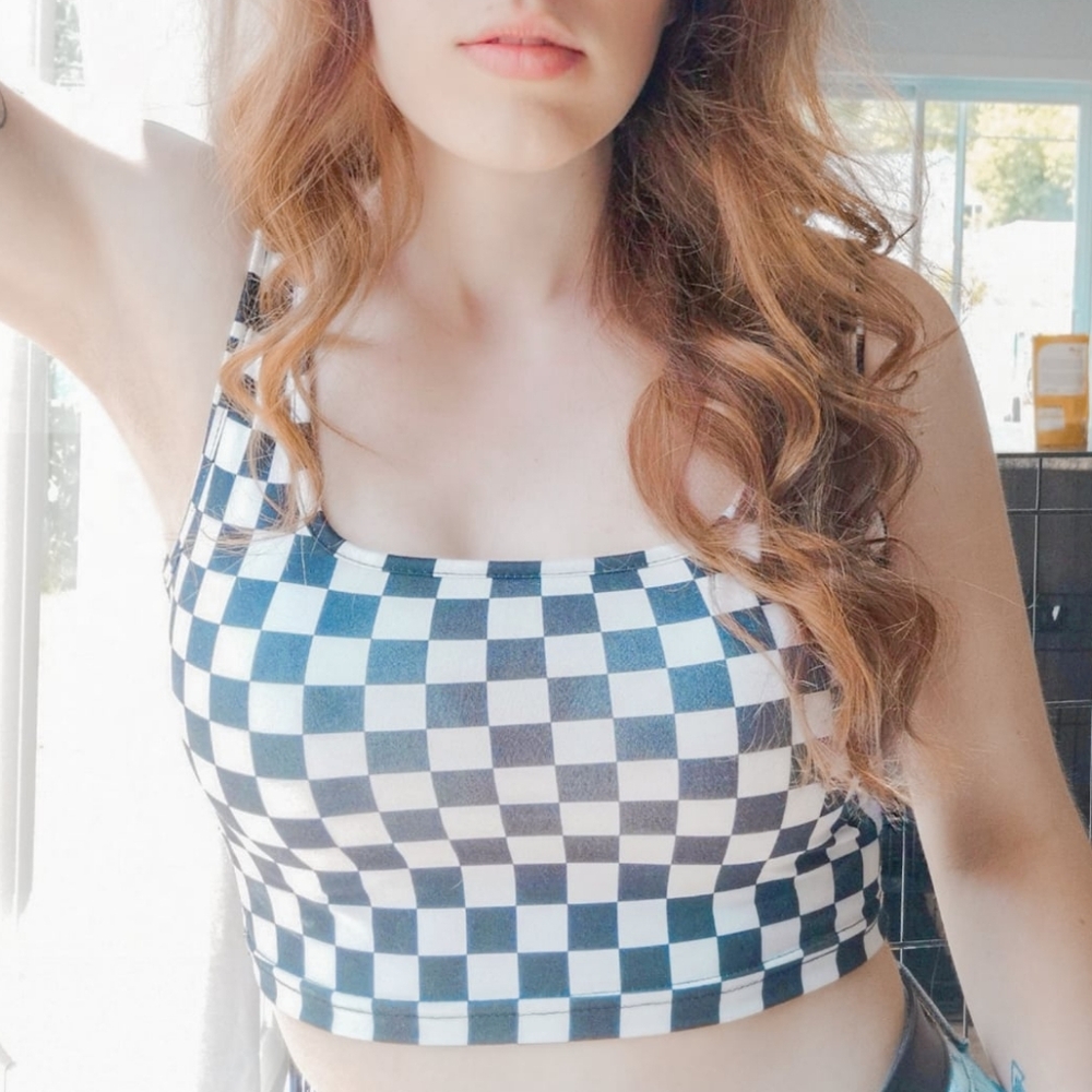 SHEIN Black & White Checkerboard Crop Tank